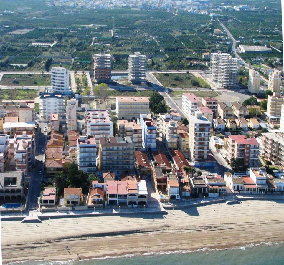 Piles - Apartment - Sleeps 7 - Parking - Seafront Экстерьер фото